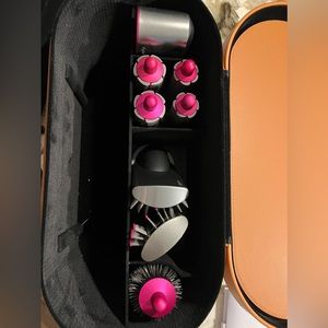 Dyson air wrap attachments not used